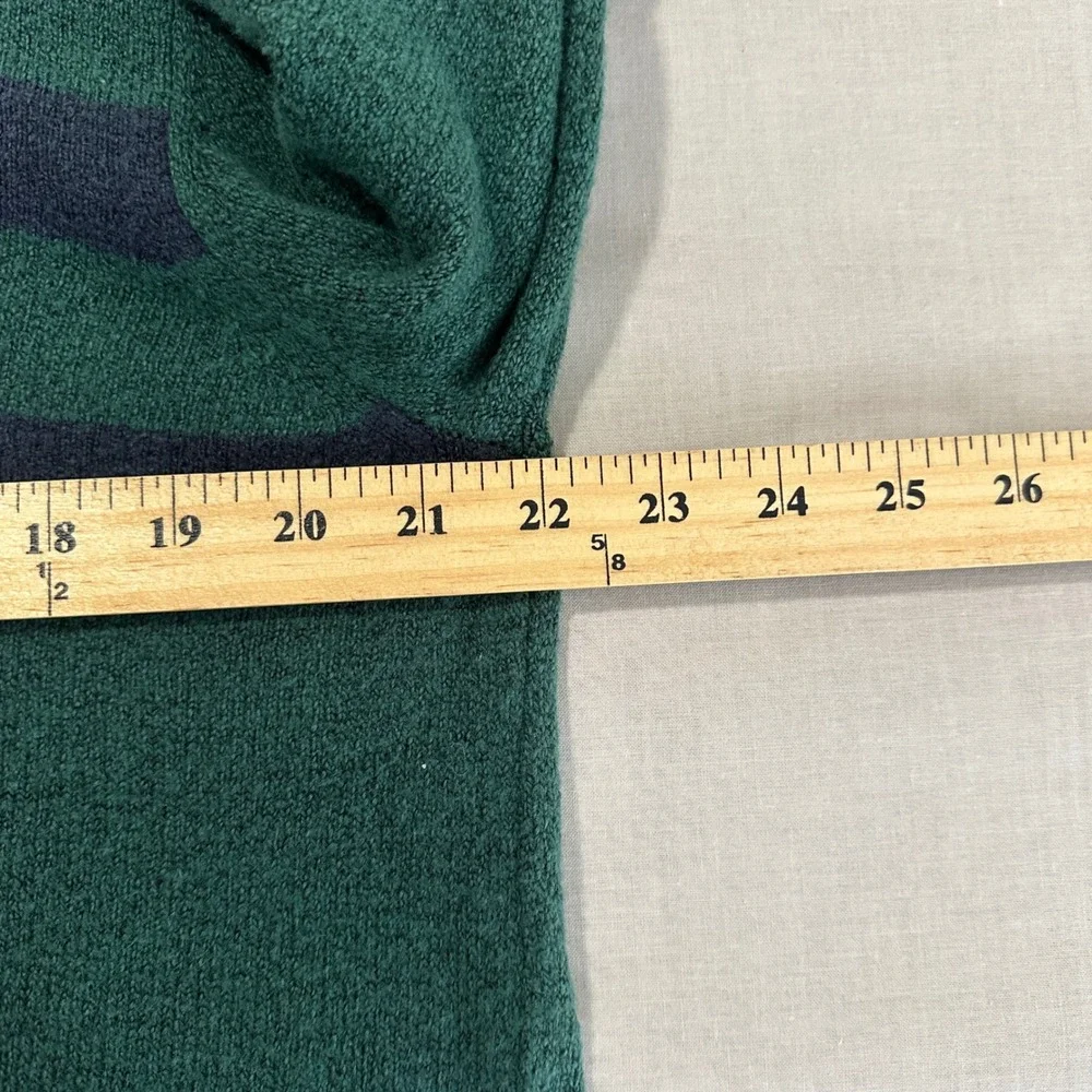 IZOD Mens M Sweater Green Striped Premium Essentials Crew Neck Preppy NEW